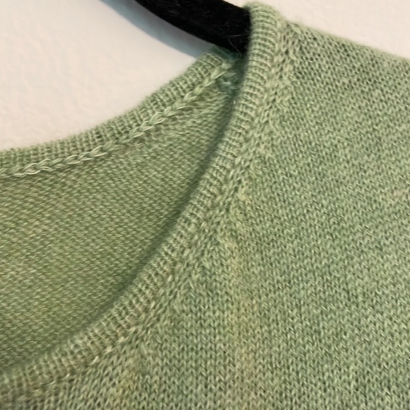 Jennifer Tyler moss green 100% cashmere round neck sweater tank. Italy. SzL - Picture 6 of 11